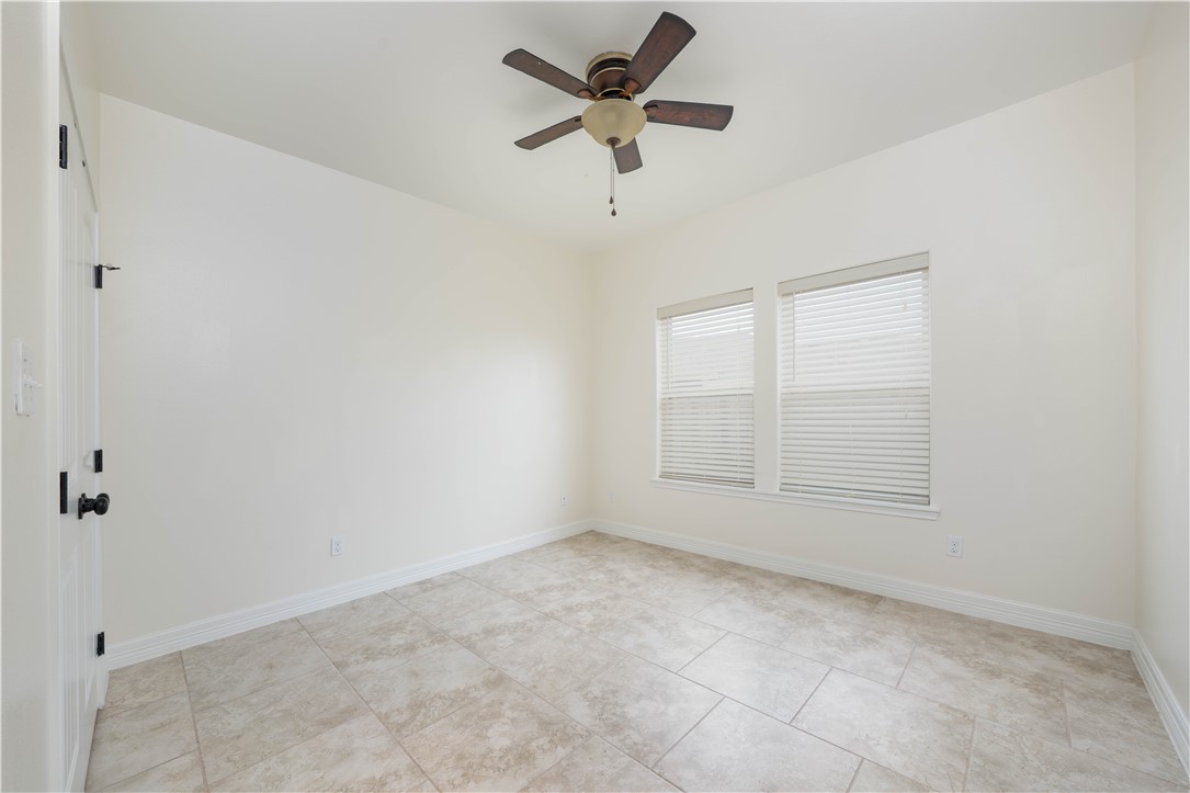 2233 Pinehollow Corpus Christi TX 78418
