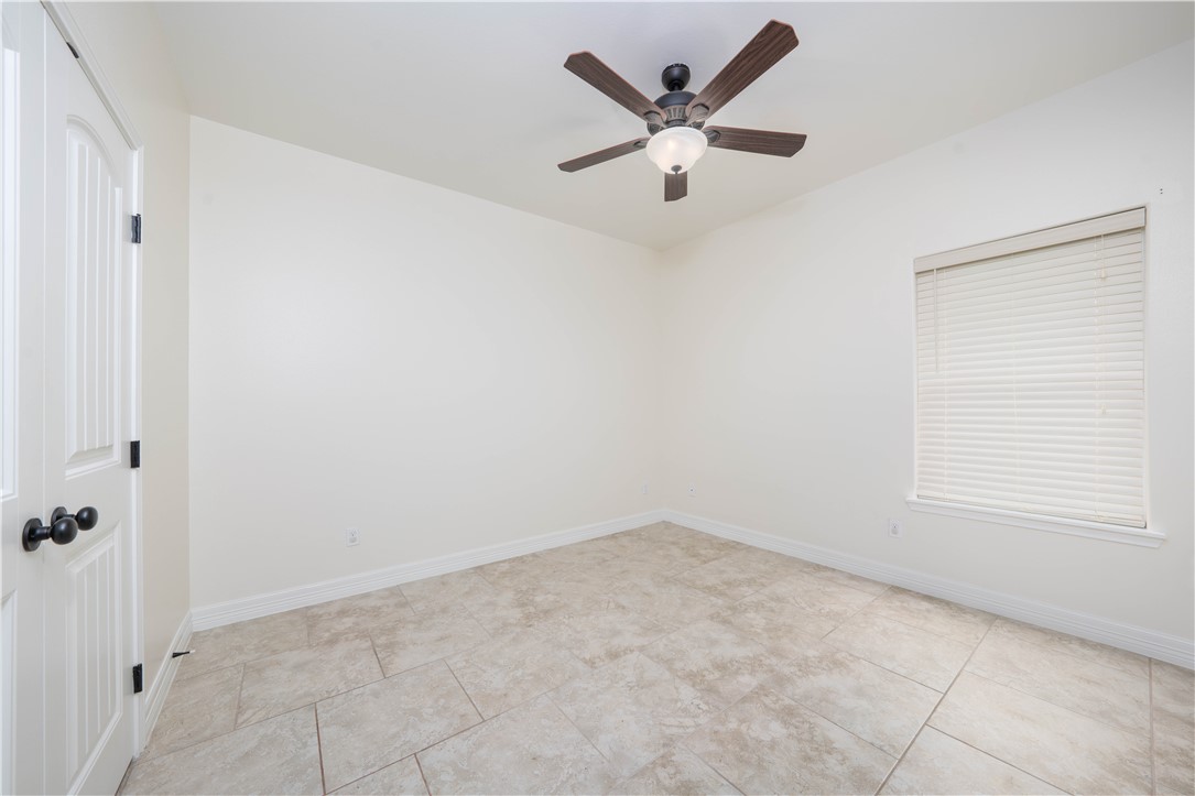 2233 Pinehollow Corpus Christi TX 78418