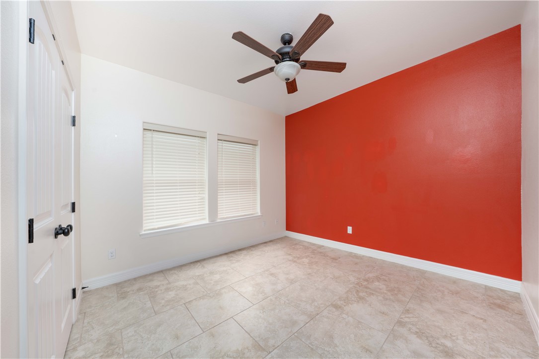 2233 Pinehollow Corpus Christi TX 78418