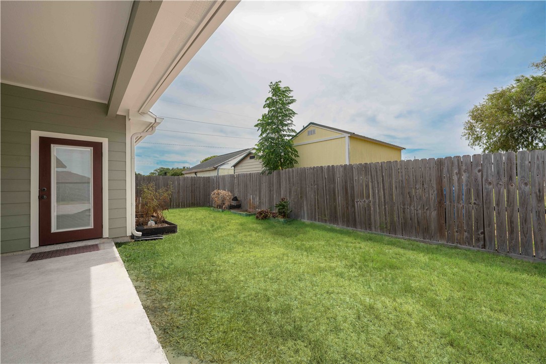 2233 Pinehollow Corpus Christi TX 78418