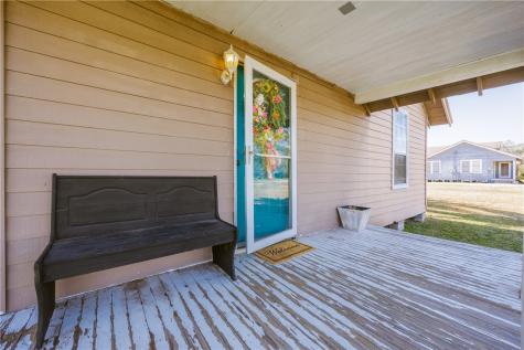 901 S Eugenia Street Orange Grove TX 78372