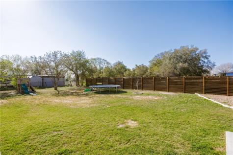 901 S Eugenia Street Orange Grove TX 78372