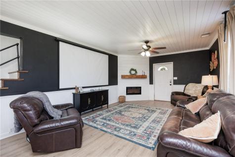 901 S Eugenia Street Orange Grove TX 78372