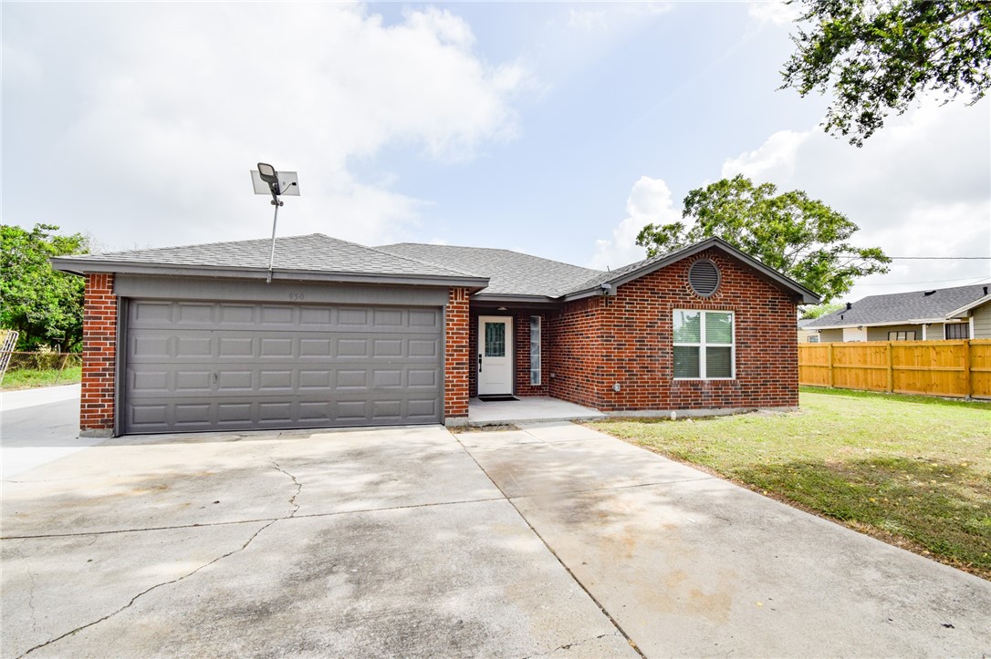 950 Mendoza Street Corpus Christi TX 78416