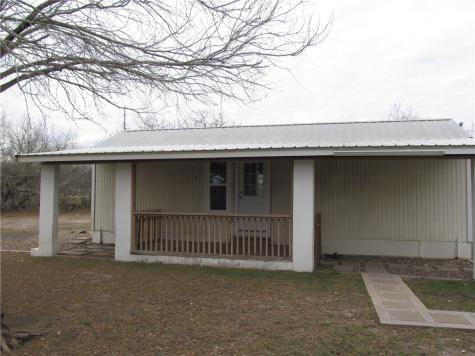 1816 W County Road 303 Orange Grove TX 78372
