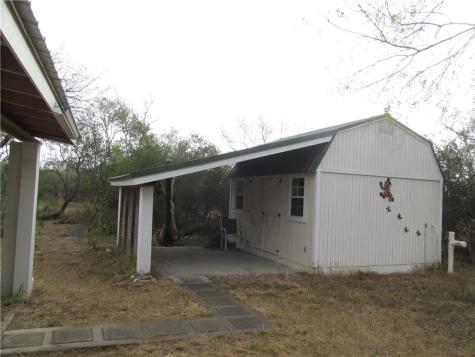 1816 W County Road 303 Orange Grove TX 78372