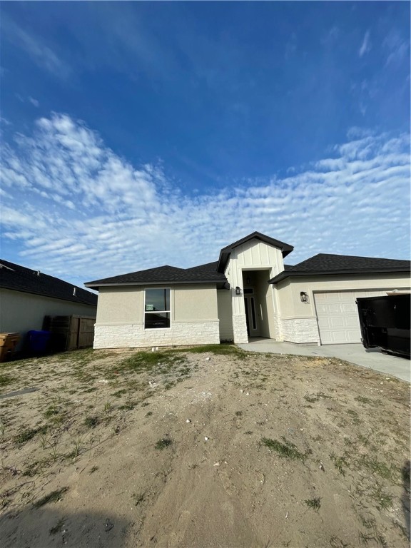 2113 Meandering Oaks Drive Corpus Christi TX 78418
