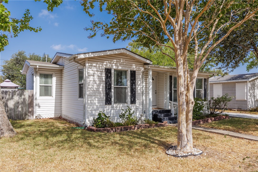 650 Sharon Drive Corpus Christi TX 78412