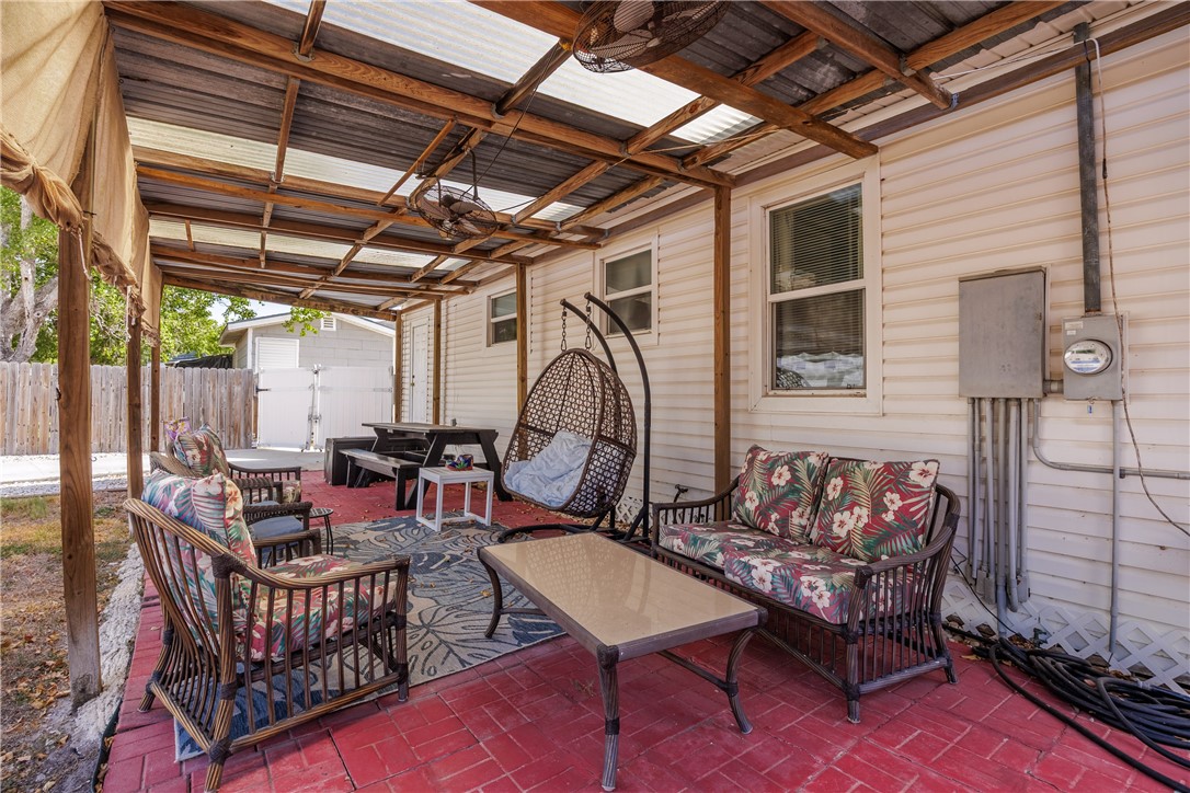 650 Sharon Drive Corpus Christi TX 78412