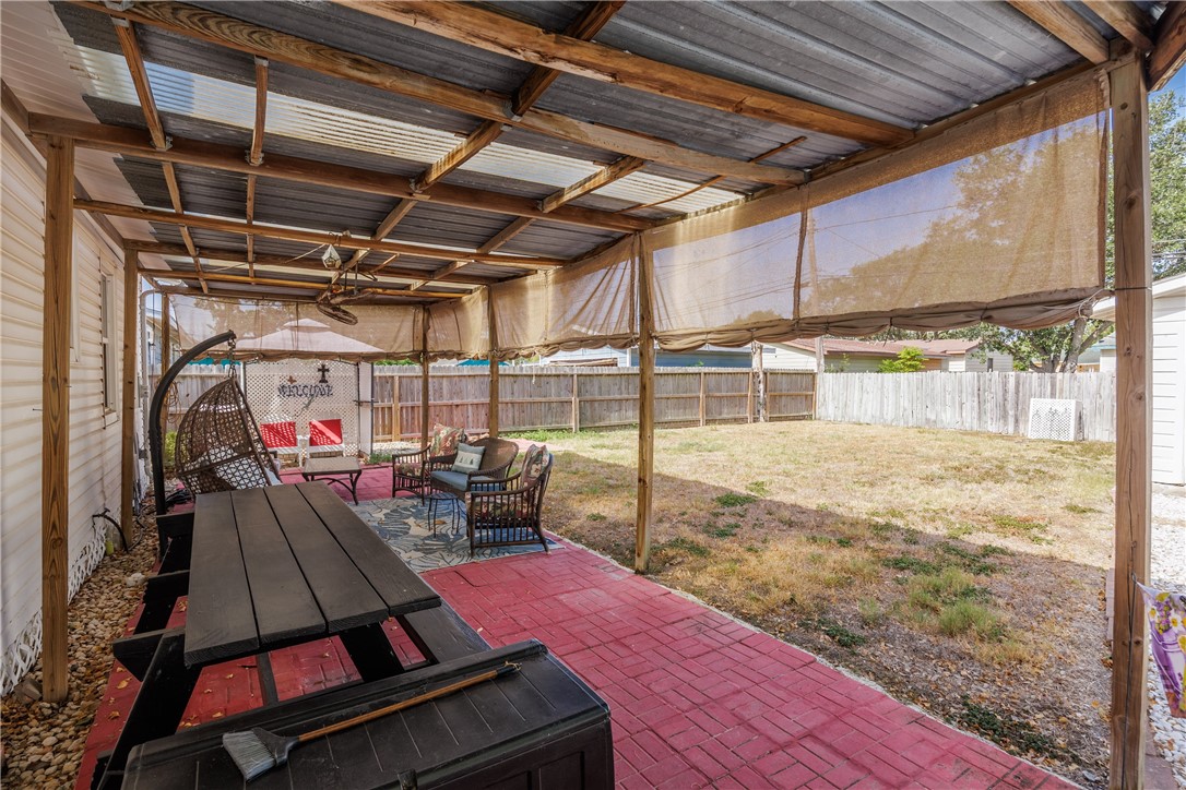 650 Sharon Drive Corpus Christi TX 78412
