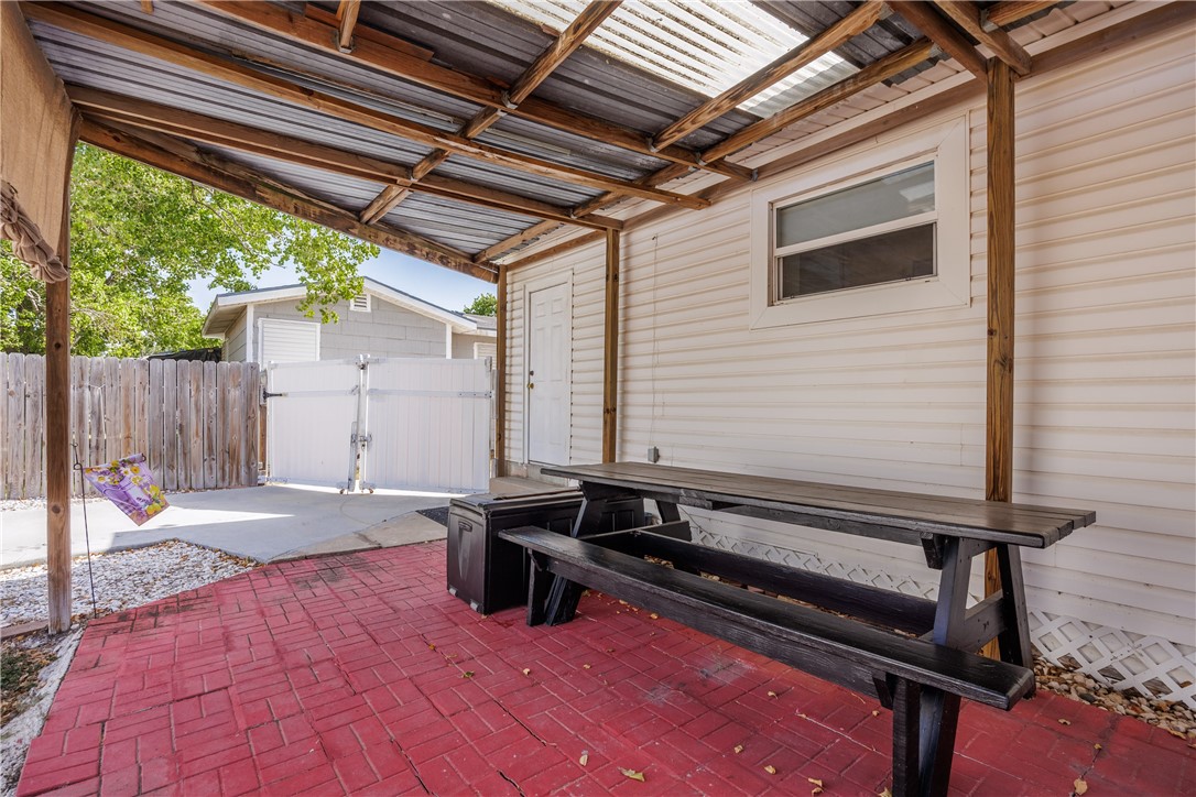 650 Sharon Drive Corpus Christi TX 78412
