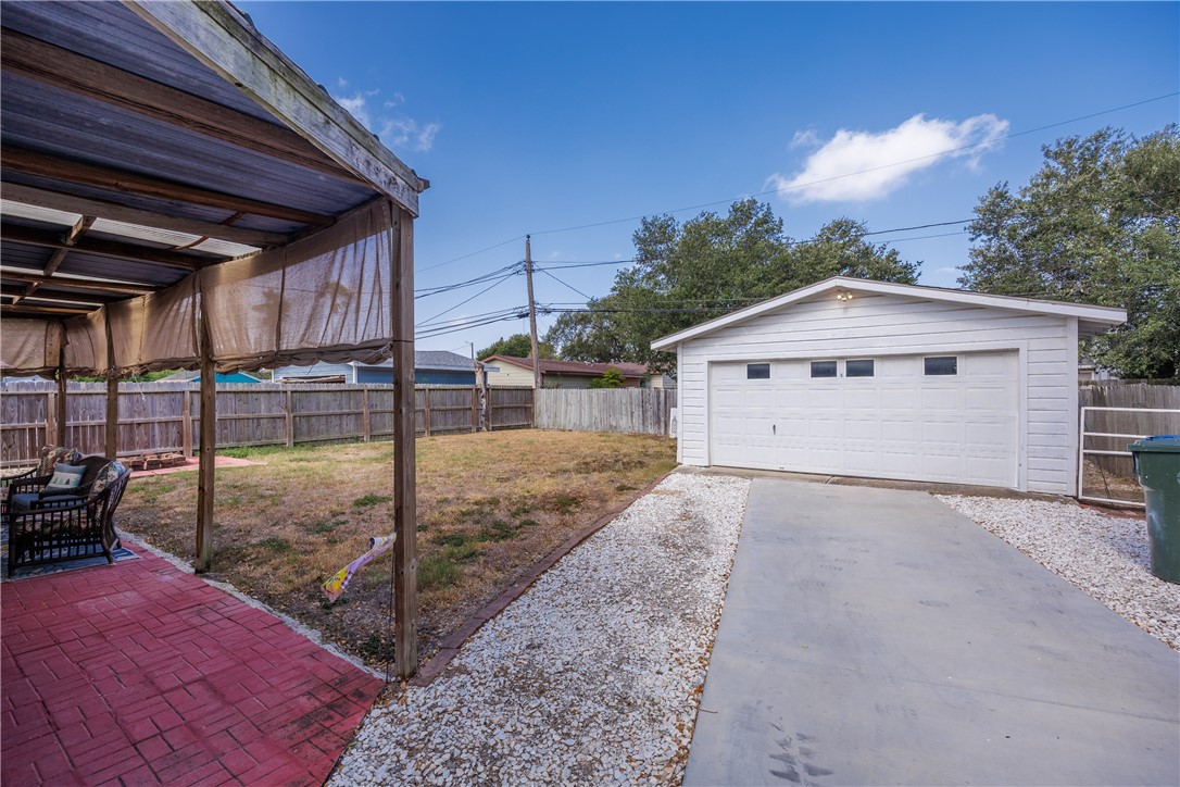 650 Sharon Drive Corpus Christi TX 78412