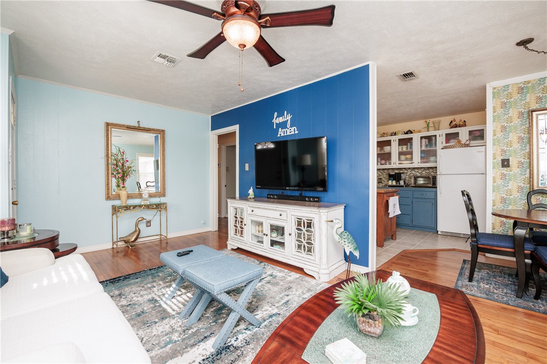 650 Sharon Drive Corpus Christi TX 78412
