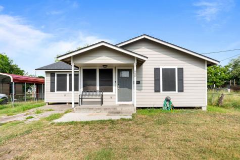 800 Avenue B Sinton TX 78387
