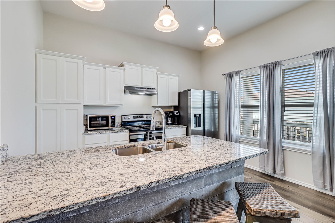 115 Paradise Drive Rockport TX 78382