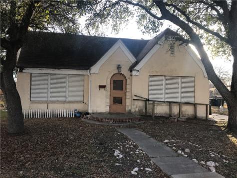 3745 S Saxet Drive Corpus Christi TX 78408