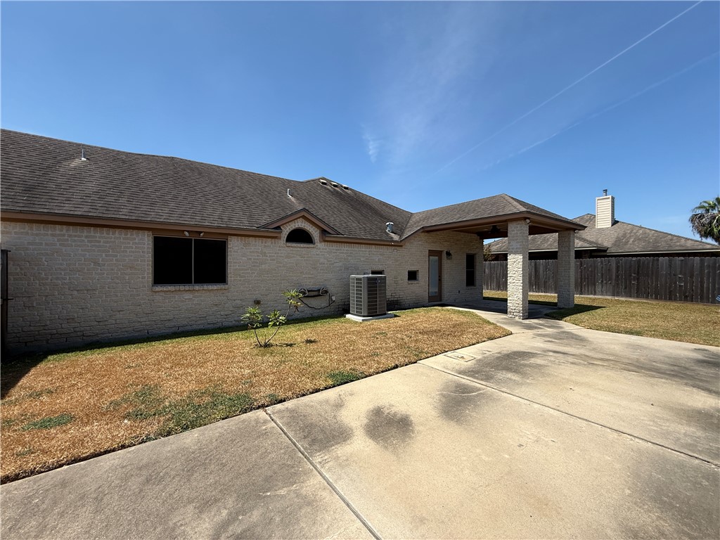 7605 Bayonne Drive Corpus Christi TX 78414