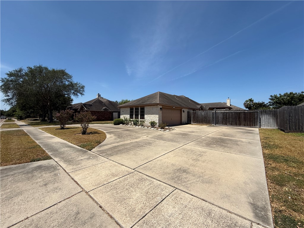 7605 Bayonne Drive Corpus Christi TX 78414