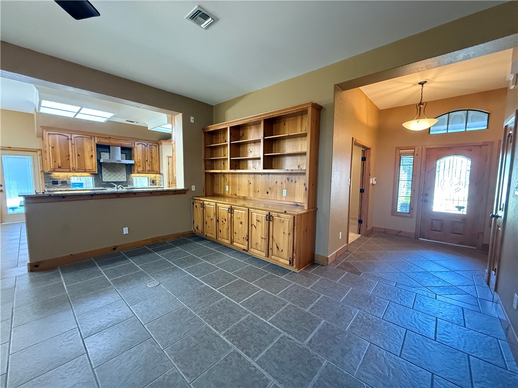 7605 Bayonne Drive Corpus Christi TX 78414