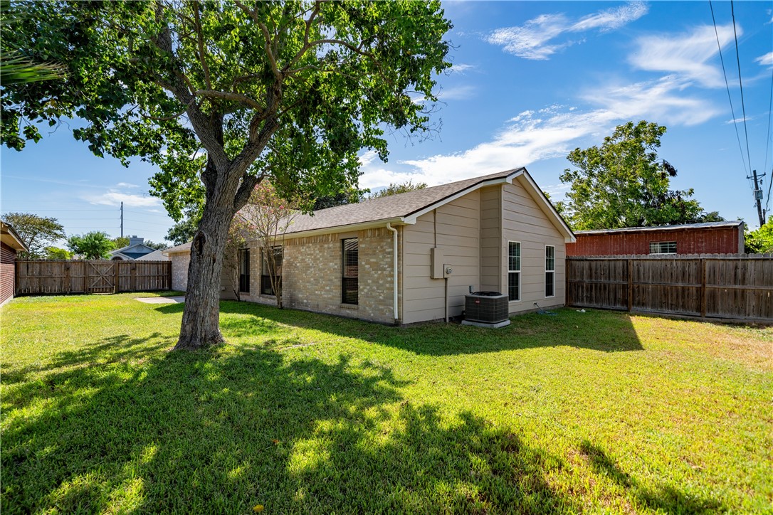 7114 Windbrook Corpus Christi TX 78414