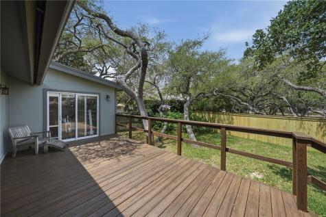 2104 Crescent Drive Rockport TX 78382