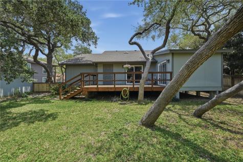 2104 Crescent Drive Rockport TX 78382