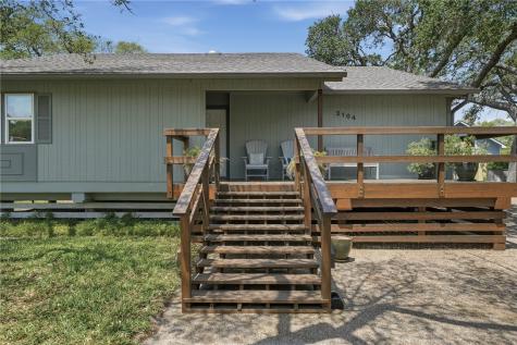 2104 Crescent Drive Rockport TX 78382