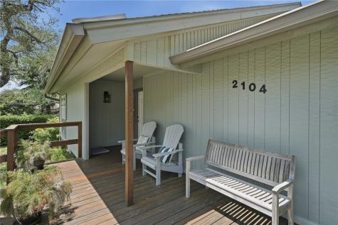 2104 Crescent Drive Rockport TX 78382