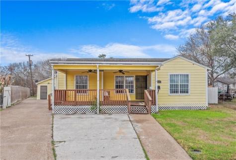 1541 Clodah Drive Corpus Christi TX 78404