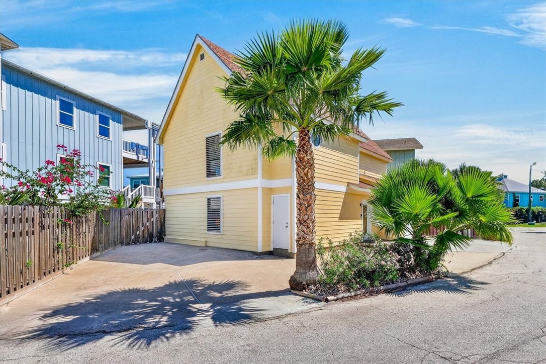 1010 Private Road E Port Aransas TX 78373