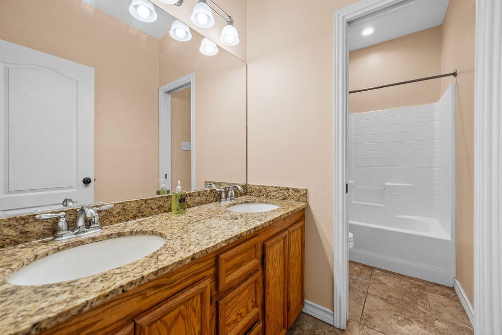 6901 King George Place Corpus Christi TX 78414