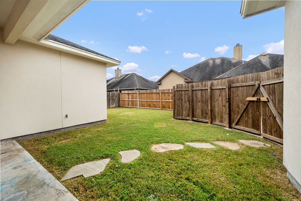 6901 King George Place Corpus Christi TX 78414