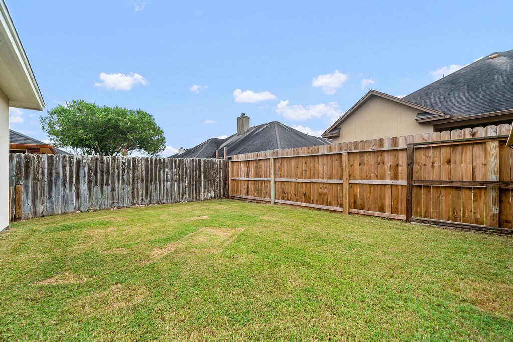 6901 King George Place Corpus Christi TX 78414