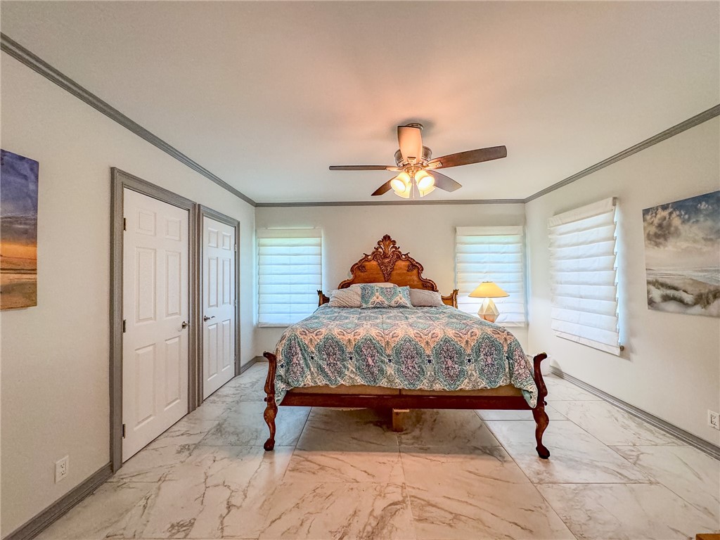 2925 Ocean Drive Corpus Christi TX 78404