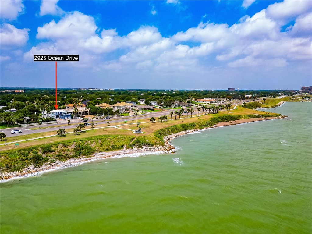 2925 Ocean Drive Corpus Christi TX 78404