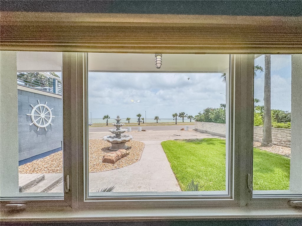 2925 Ocean Drive Corpus Christi TX 78404