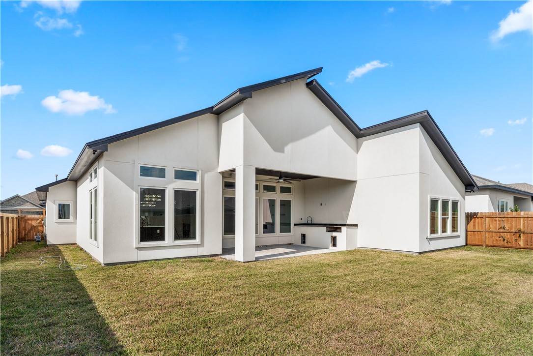 2658 Lannister Corpus Christi TX 78415