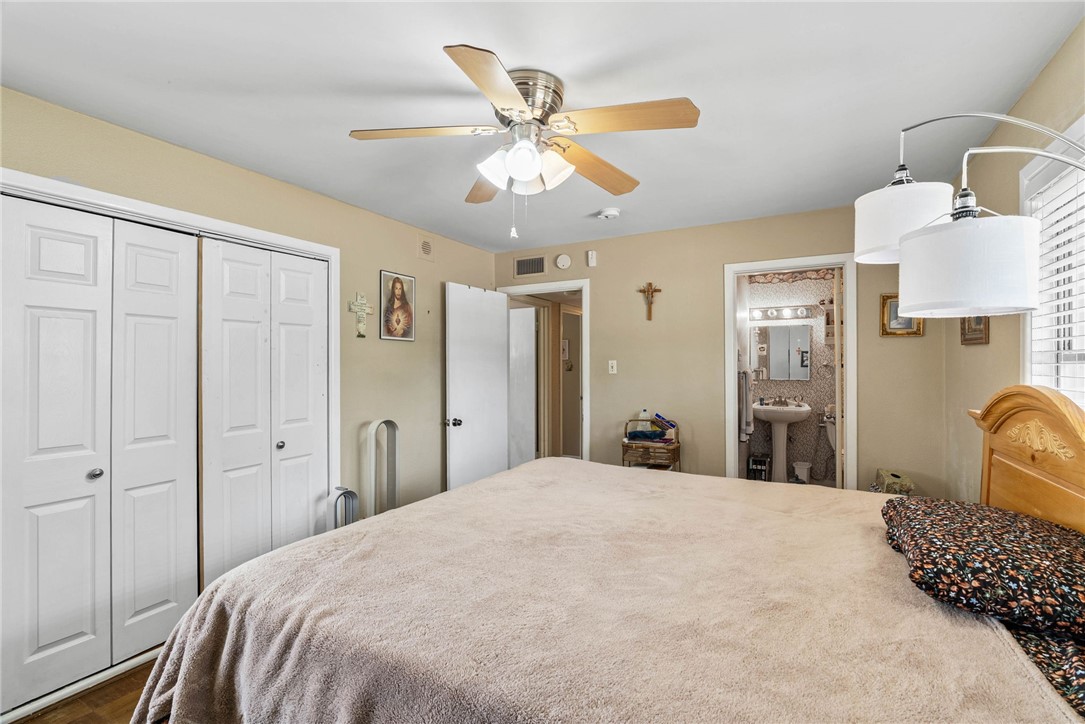 517 Catalina Place Corpus Christi TX 78411