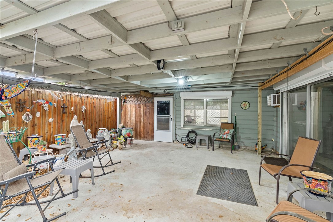 517 Catalina Place Corpus Christi TX 78411