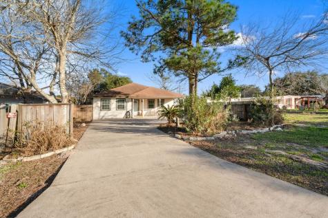 229 S 12th Street Aransas Pass TX 78336