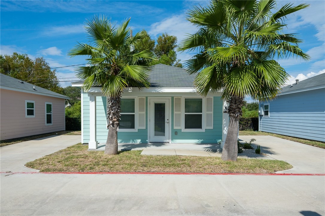 153 Oasis Circle Rockport TX 78382