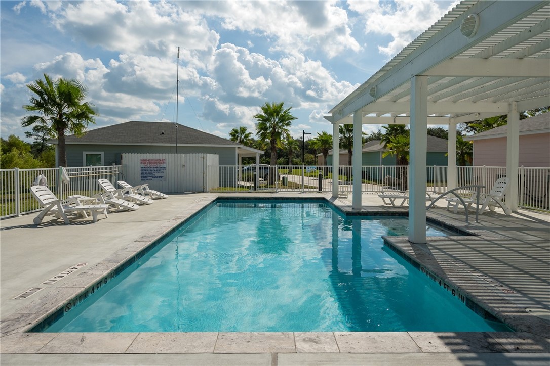 153 Oasis Circle Rockport TX 78382