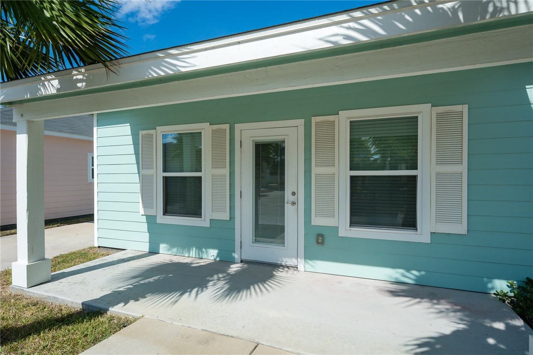 153 Oasis Circle Rockport TX 78382