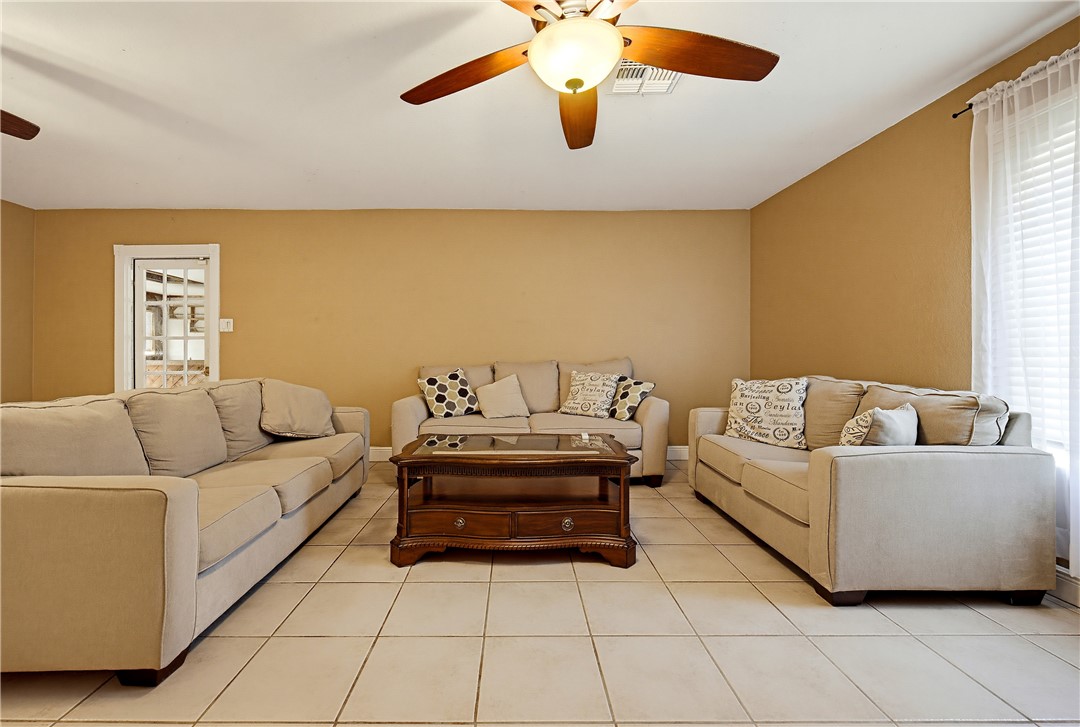 2122 Sentinel Drive Corpus Christi TX 78418