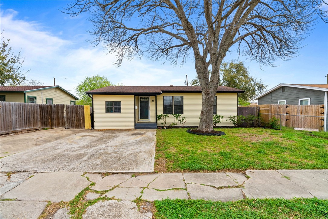1022 Whitaker Drive Corpus Christi TX 78412