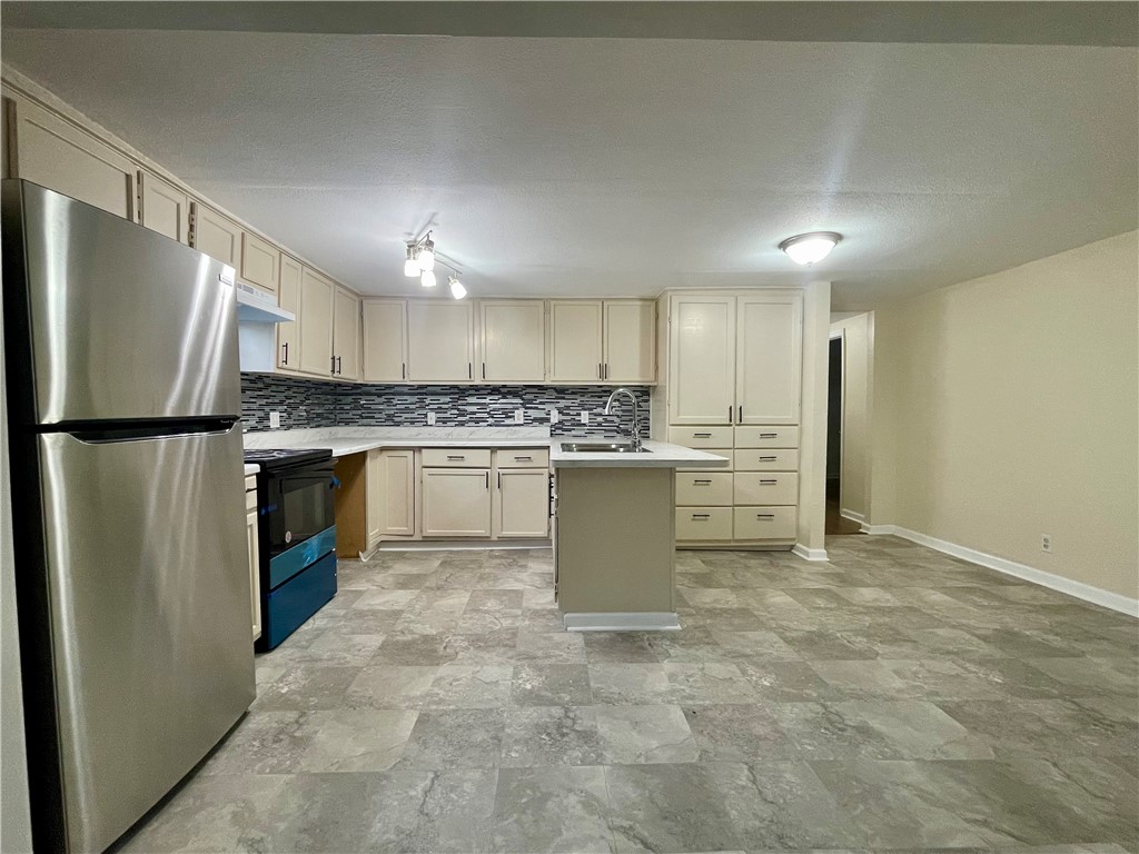 3030 Waldron Corpus Christi TX 78418