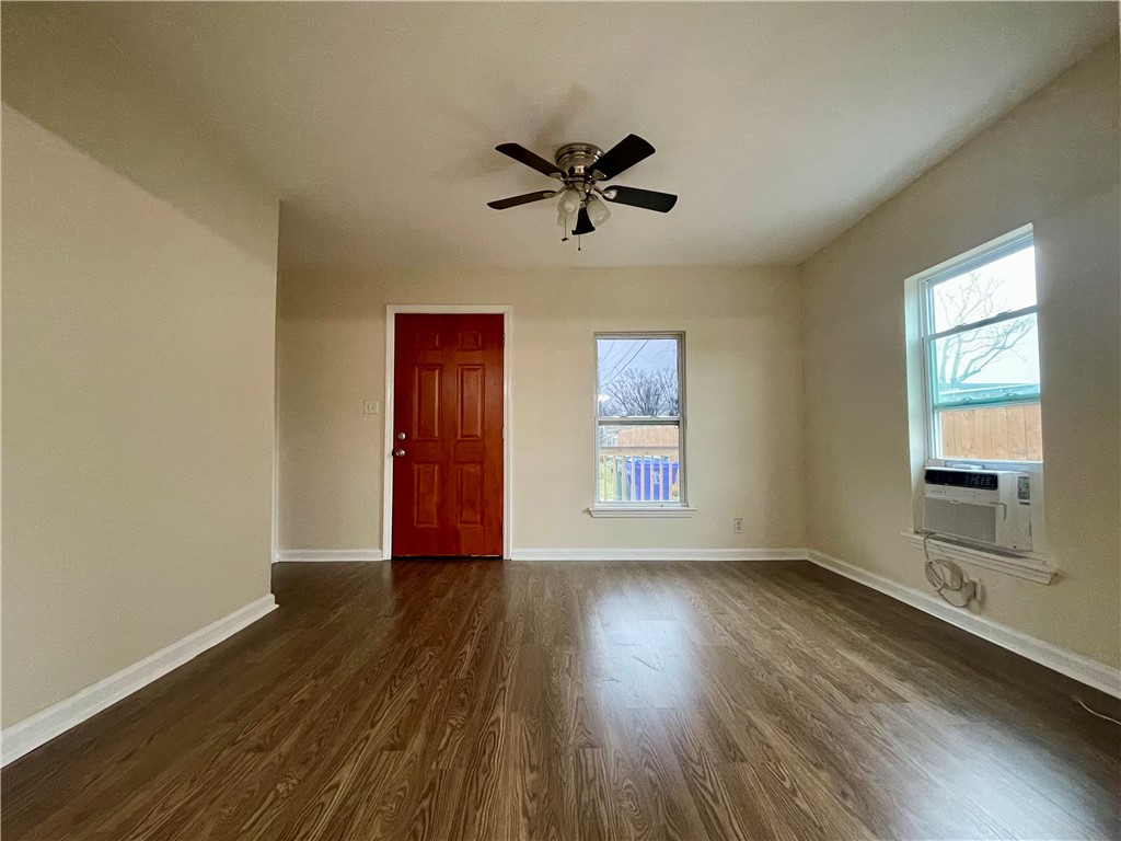 3030 Waldron Corpus Christi TX 78418