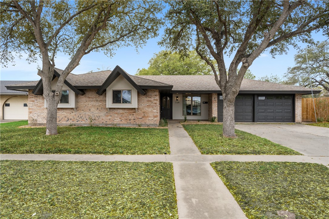 729 S 24th Street Kingsville TX 78363