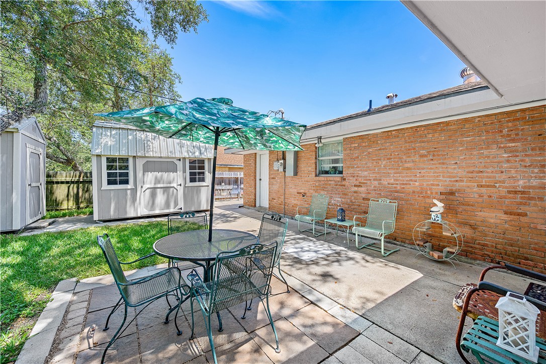 843 Pine Avenue Rockport TX 78382