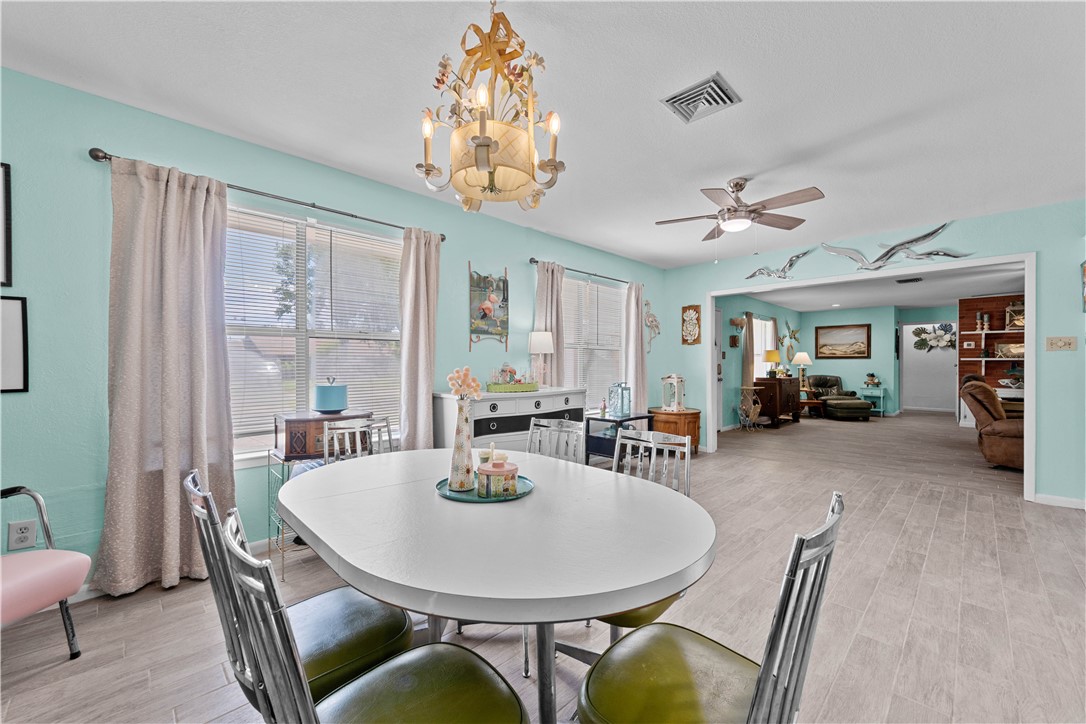 843 Pine Avenue Rockport TX 78382